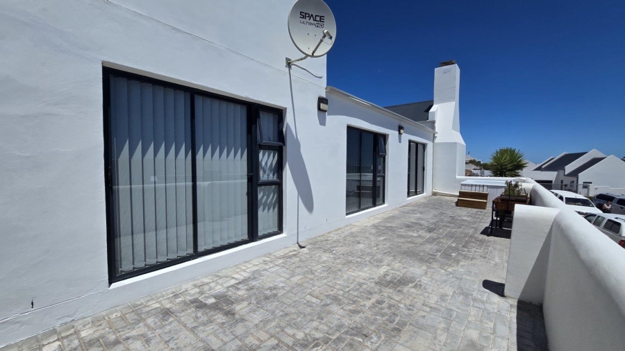 3 Bedroom Property for Sale in Da Gama Bay Western Cape